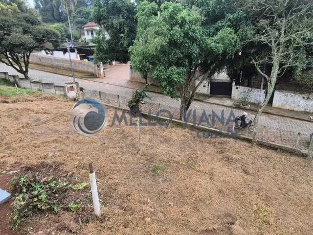 Imagem 6: Excelente chácara localizada em área urbana, com sala com varanda, 4 quartos (sendo 2