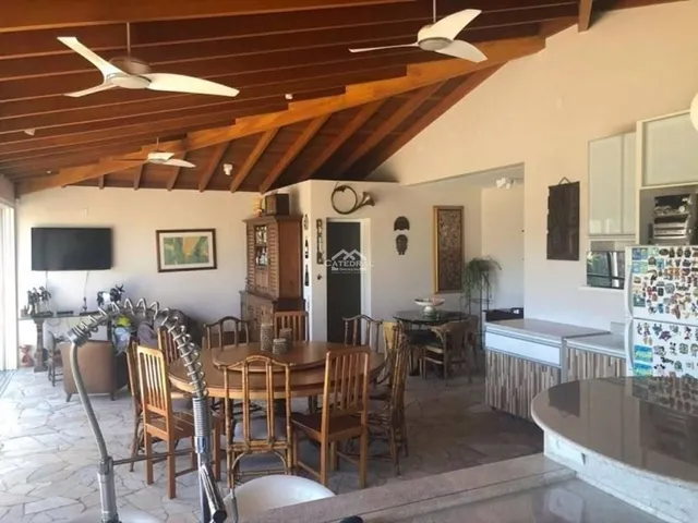 Imagem: Casa com 3 Dormitórios À Venda, 482 M²
