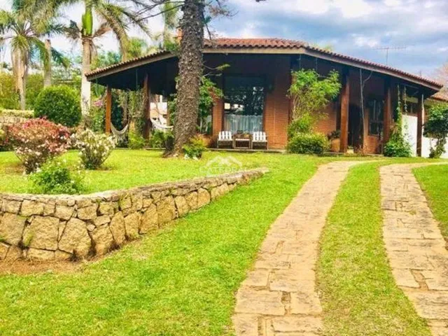 Imagem: Casa com 4 Dormitórios À Venda, 600 M²