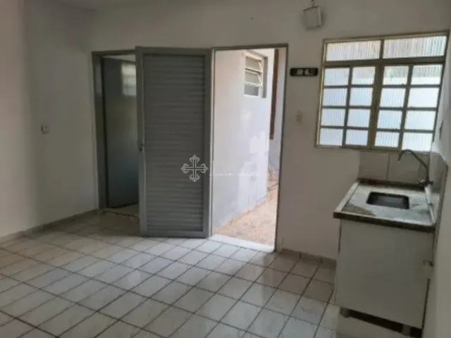 Imagem 5: CASA COM EDÍCULA
