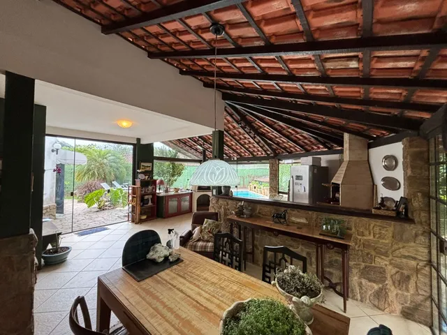 Imagem 3: Venda - Casas - 5 dormitórios - Quitandinha - Petrópolis - RJ