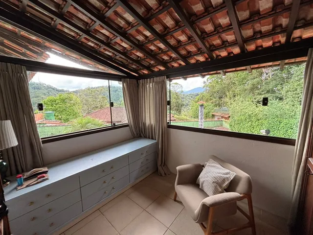 Imagem 9: Venda - Casas - 5 dormitórios - Quitandinha - Petrópolis - RJ