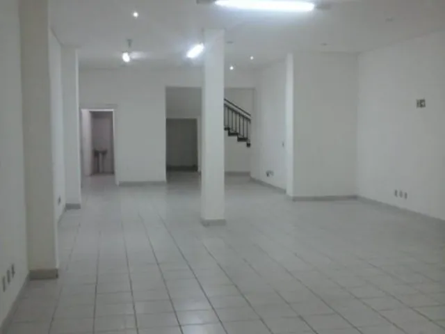 Imagem 8: Salão Comercial de Alto Padrão para Locação no Centro de Sorocaba-Sp: 6 Salas, 4 Banheiros, 252M² de Área