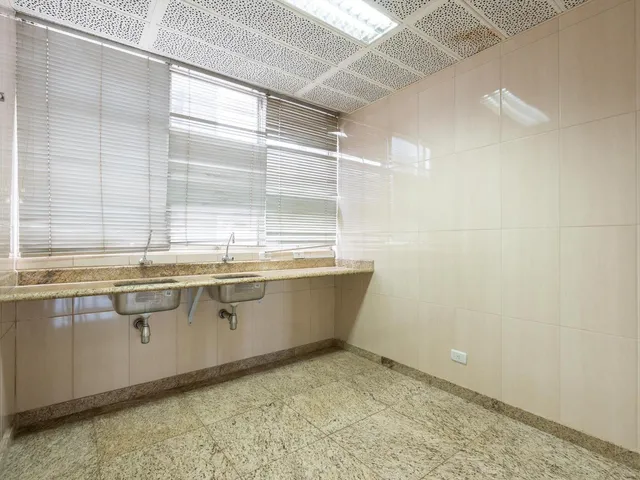 Imagem 2: P style="line-height: 1.4;">SEDE INSTITUCIONAL NO SAUS – 1.985 M² – AUDITÓRIO PARA