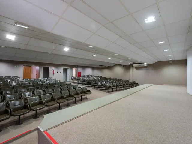 Imagem 16: P style="line-height: 1.4;">SEDE INSTITUCIONAL NO SAUS – 1.985 M² – AUDITÓRIO PARA