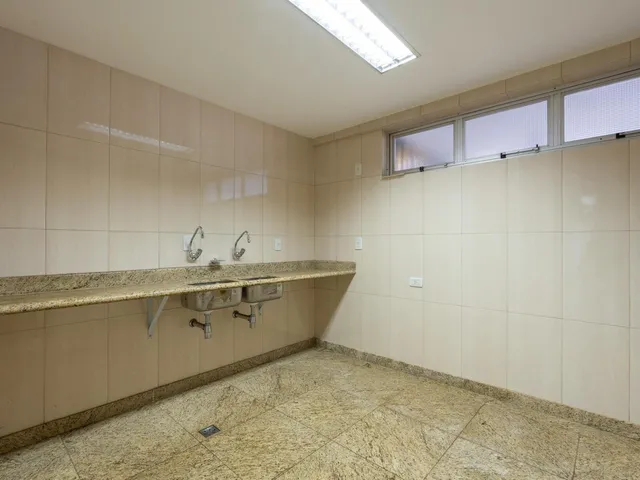 Imagem 9: P style="line-height: 1.4;">SEDE INSTITUCIONAL NO SAUS – 1.985 M² – AUDITÓRIO PARA