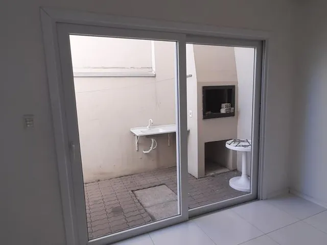 Imagem 2: Lindo Sobrado 3 Dormitórios, Suíte com Sacada e Split Instalado