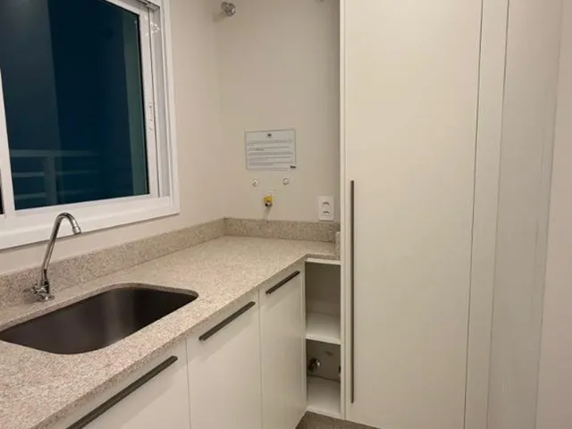 Imagem 4: Apartamento para locação no Centro de Balneário Camboriú-SC: 4 quartos, 2 suítes, 1
