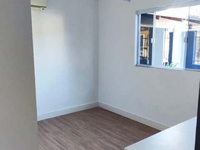 Imagem 6: Imperdível casa de 3 quartos com suíte e 2 salas no bairro Santa Regina em