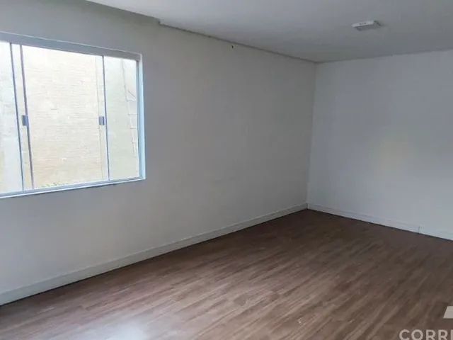 Imagem 15: Imperdível casa de 3 quartos com suíte e 2 salas no bairro Santa Regina em