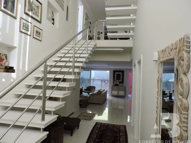 Imagem: Casa de luxo à venda em Balneário Camboriú-SC