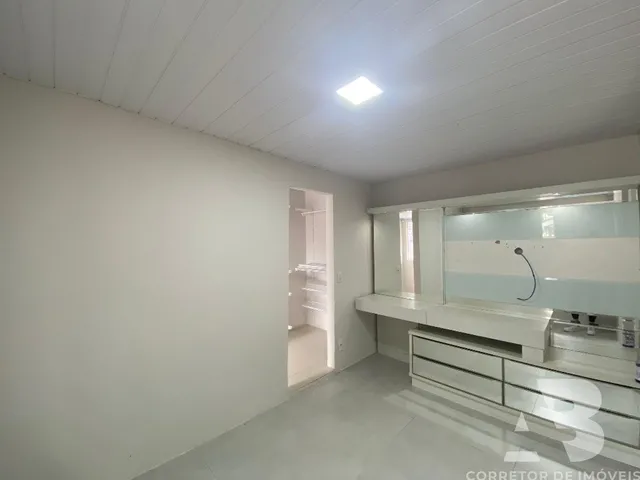 Imagem 16: Imperdível: Casa para Venda em Camboriú-Sc, Tabuleiro (Monte Alegre) - 3 Quartos, 1 Suíte, 312M² de Área