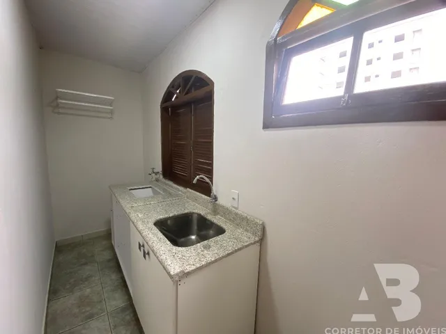 Imagem 11: Imperdível: Casa para Venda em Camboriú-Sc, Tabuleiro (Monte Alegre) - 3 Quartos, 1 Suíte, 312M² de Área