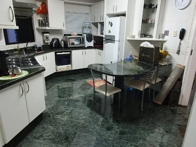 Imagem 7: Farol da Barra Apartamento com 3 dormitórios