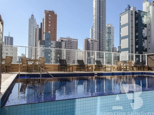 Imagem 2: Apartamento com 4 dormitórios