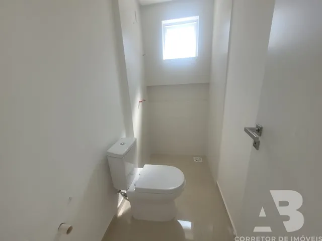 Imagem 13: Venda de Apartamento de Luxo em Camboriú-SC - 2 Quartos, 2 Suítes, 2 Salas e mais!