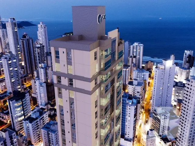 Imagem 1: Opera Tower Apartamento com 4 dormitórios