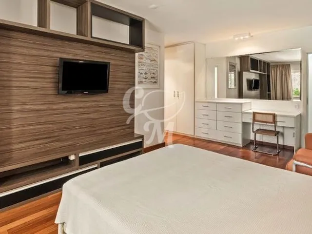 Imagem 6: Casa Ampla com 4.800 M², Piscina e Muito Verde
