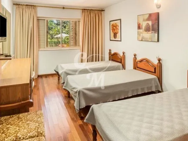 Imagem 16: Casa Ampla com 4.800 M², Piscina e Muito Verde