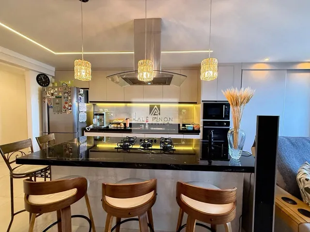 Imagem 9: Imperdível oportunidade: Apartamento de luxo com 3 quartos, 3 suítes e 2 salas no