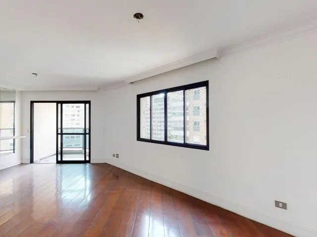 Imagem 12: Apartamento de Luxo em Perdizes: 3 Quartos, 1 Suíte, 3 Banheiros, 2 Vagas, 115m² - São