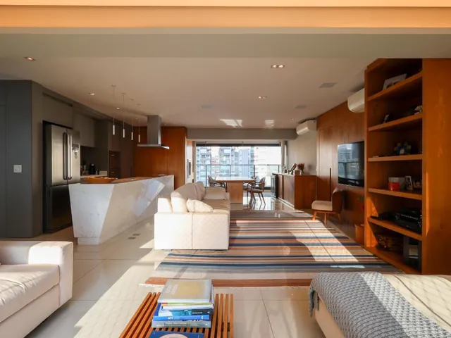 Imagem 4: Apartamento de Luxo no Brooklin: 3 Quartos, 3 Suítes, 3 Salas, 5 Banheiros, 2 Vagas, 150M² - São Paulo-Sp