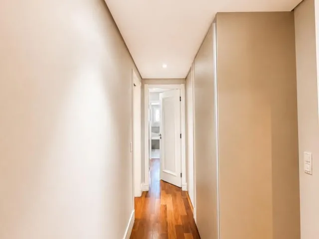 Imagem 6: Apartamento de Luxo no Brooklin: 3 Quartos, 3 Suítes, 3 Salas, 5 Banheiros, 3 Vagas em São Paulo-Sp, 180M²