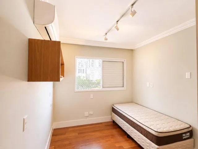 Imagem 3: Apartamento de Luxo no Brooklin: 3 Quartos, 3 Suítes, 3 Salas, 5 Banheiros, 3 Vagas em São Paulo-Sp, 180M²