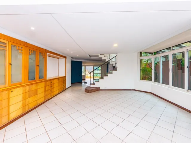 Imagem 10: Imóvel de Luxo no Morumbi: Casa À Venda com 4 Quartos, 3 Suítes e 310M² de Área Privativa