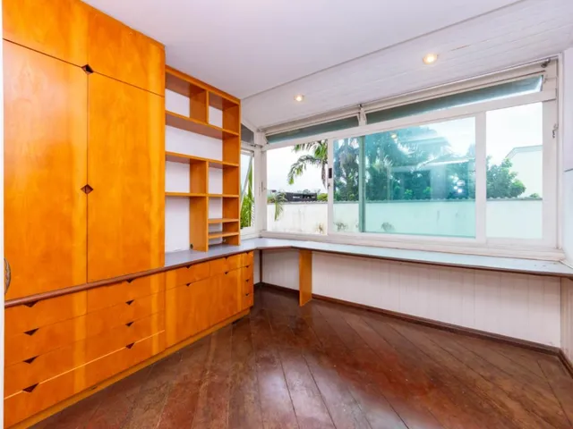 Imagem 15: Imóvel de Luxo no Morumbi: Casa À Venda com 4 Quartos, 3 Suítes e 310M² de Área Privativa