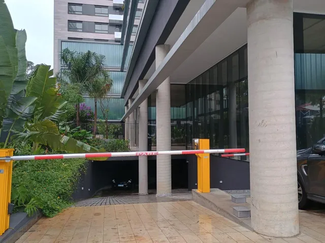 Imagem 7: Conjunto Comercial de Luxo na Vila Nova Conceição: 4 Salas, 380M² - Imperdível!
