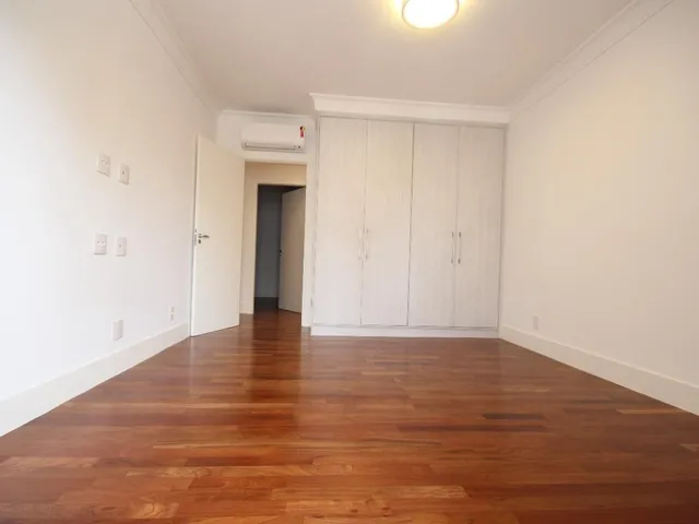Imagem 7: Residência de Luxo em Higienópolis: Cobertura com 4 Quartos, 2 Suítes, 4 Banheiros e 381,72 M² em São Paulo-Sp