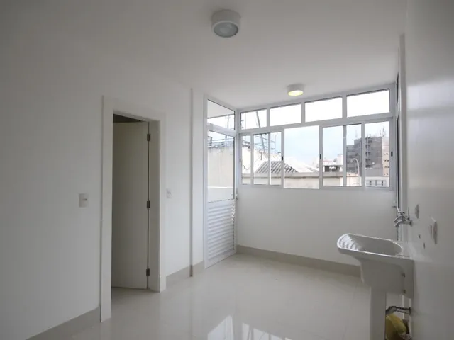 Imagem 4: Residência de Luxo em Higienópolis: Cobertura com 4 Quartos, 2 Suítes, 4 Banheiros e 381,72 M² em São Paulo-Sp