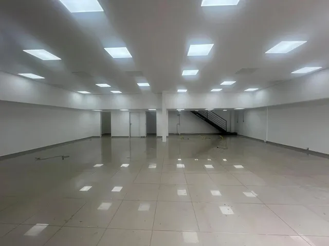 Imagem 2: Galpão Comercial para Locação no Brooklin - São Paulo-SP: 3 Salas, 3 Banheiros, 4