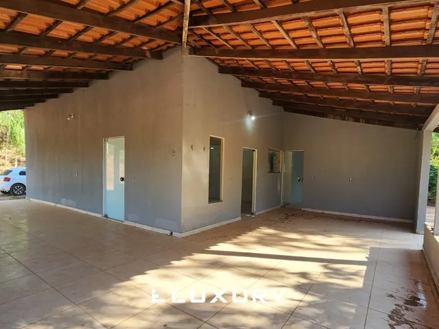 Imagem 2: Chácara com 3 quartos, poço artesiano e garagem para 3 carros no Sítio Sinhá