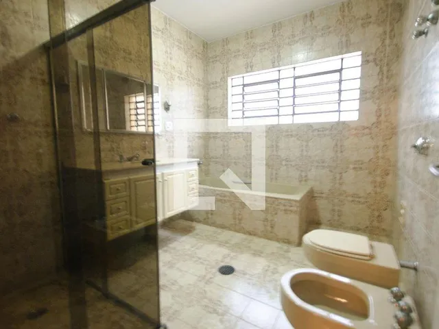 Imagem 2: 0 Casa com 5 dormitórios