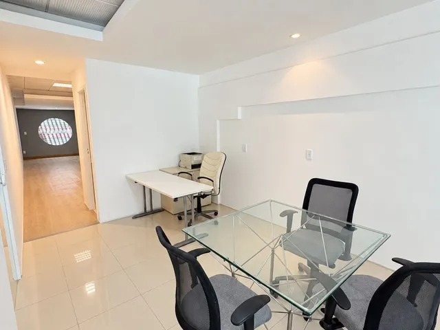 Imagem: A sala comercial possui 2 Dormitórios, 1 Banheiro, 45m²
