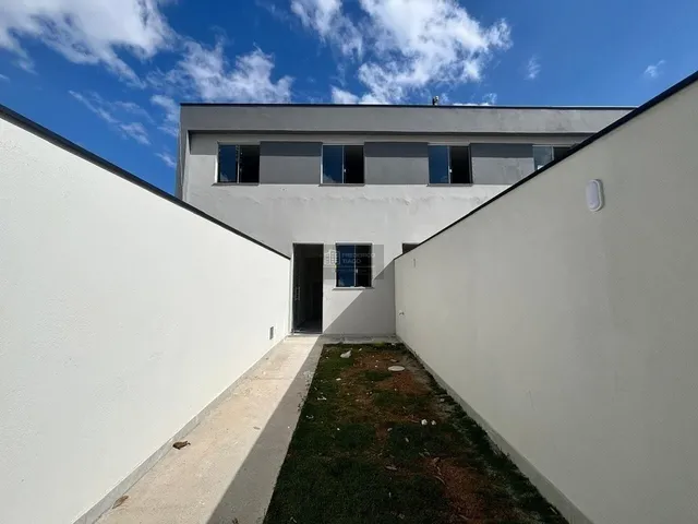 Imagem: Casa Geminada Duplex 2 Quartos 2 Vagas bairro