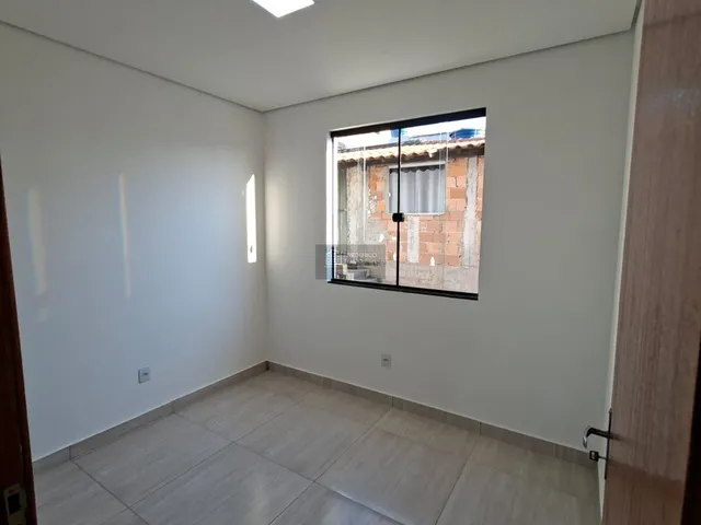 Imagem 2: Casa Duplex Nova com Terraço – 3 Quartos, 1 Suíte e 2 Vagas