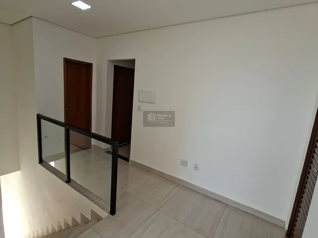 Imagem 2: Casa Duplex Nova à Venda – 3 Quartos, 1 Suíte e 2 Vagas