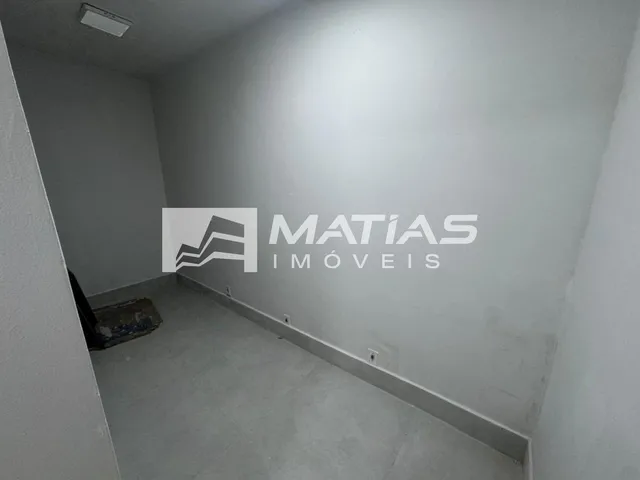 Imagem 3: Loja Comercial para Locação no Centro de Guarapari-ES: 2 salas, 2 banheiros, 110m²