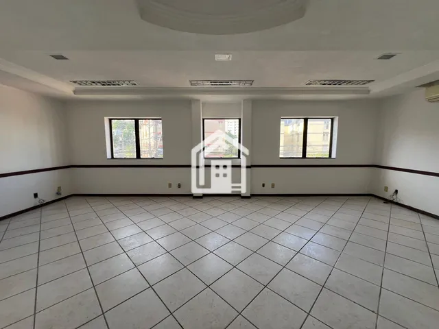 Imagem 7: Duas salas comerciais conjugadas, nascente, com vaga coberta na Avenida Paulo VI