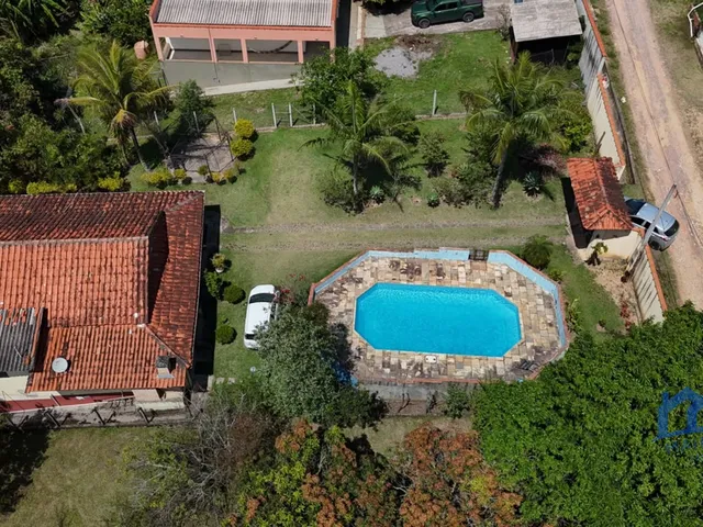 Imagem: Chácara com 3 Quartos e 3 Banheiros À