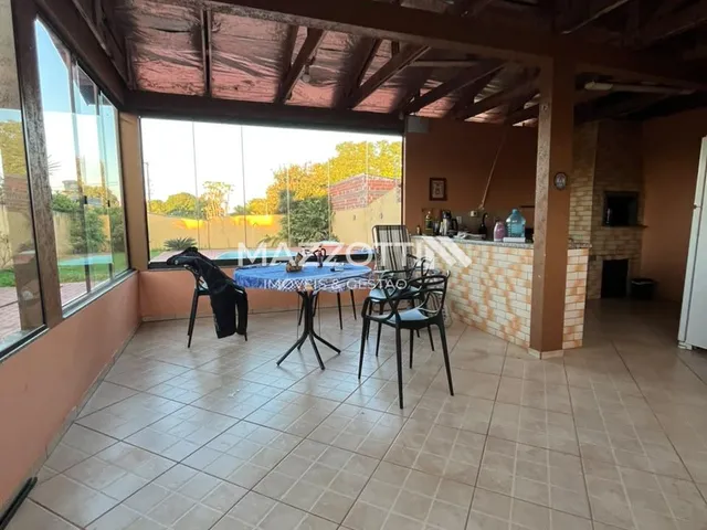 Imagem 13: Casa com piscina em amplo terreno com 799 m à venda, NAZARÉ, MEDIANEIRA - PR