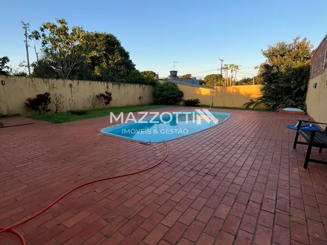 Imagem 15: Casa com piscina em amplo terreno com 799 m à venda, NAZARÉ, MEDIANEIRA - PR