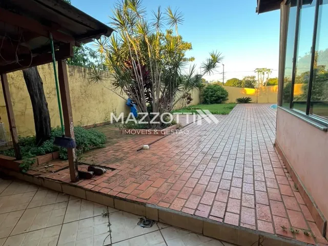 Imagem 12: Casa com piscina em amplo terreno com 799 m à venda, NAZARÉ, MEDIANEIRA - PR