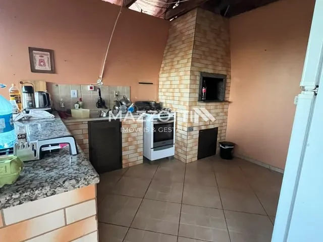 Imagem 9: Casa com piscina em amplo terreno com 799 m à venda, NAZARÉ, MEDIANEIRA - PR