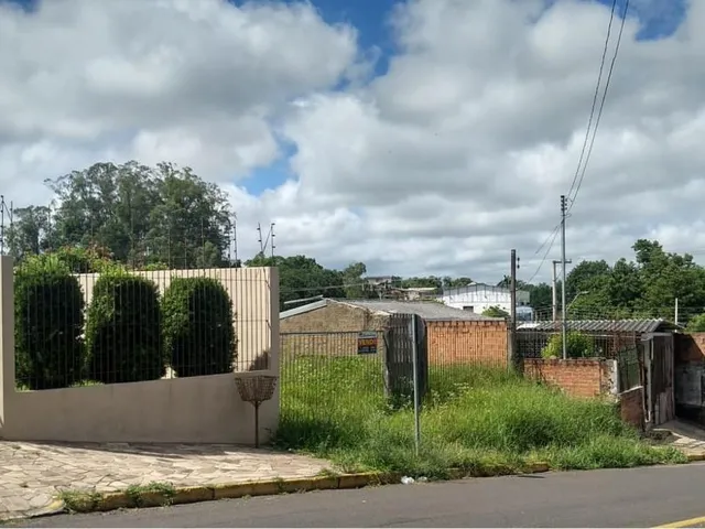 Imagem 4: Amplo terreno no bairro Petrópolis, medindo 480m2