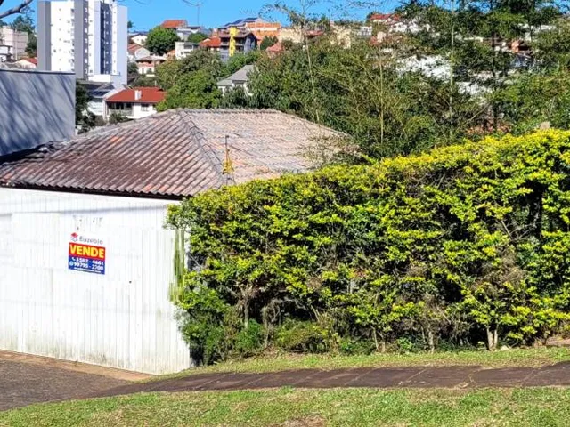 Imagem 3: Terreno com 19 metros de testada no Ideal - NH, sol da manhã, quiosque, poço artesiano