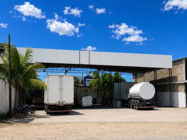 Imagem: Galpão 1.230m² às margens da BR-101